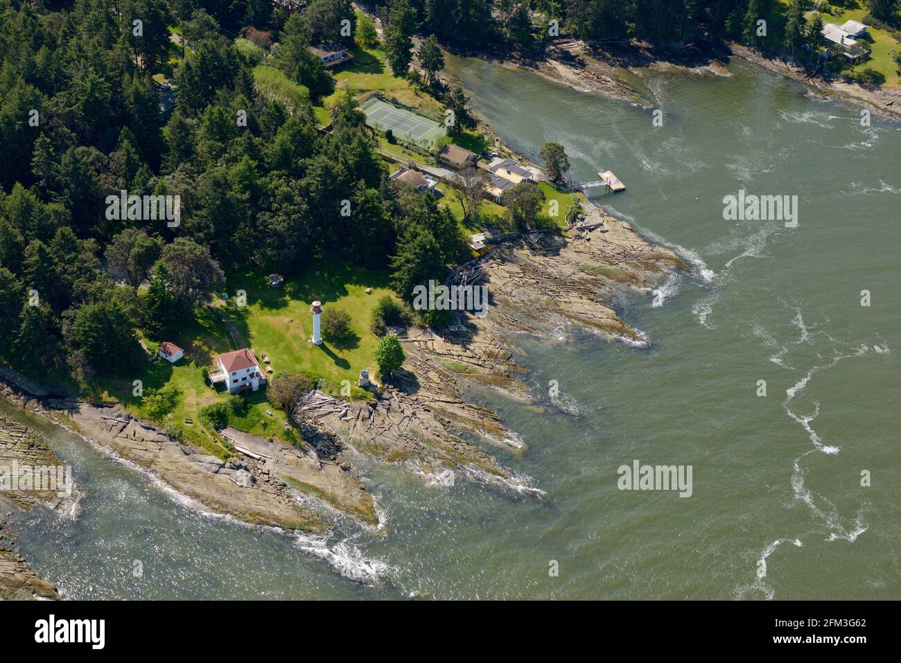 Faro di Georgina Point, Mayne Island, BC. Fotografie aeree delle Isole del Golfo del Sud. British Columbia, Canada. Foto Stock