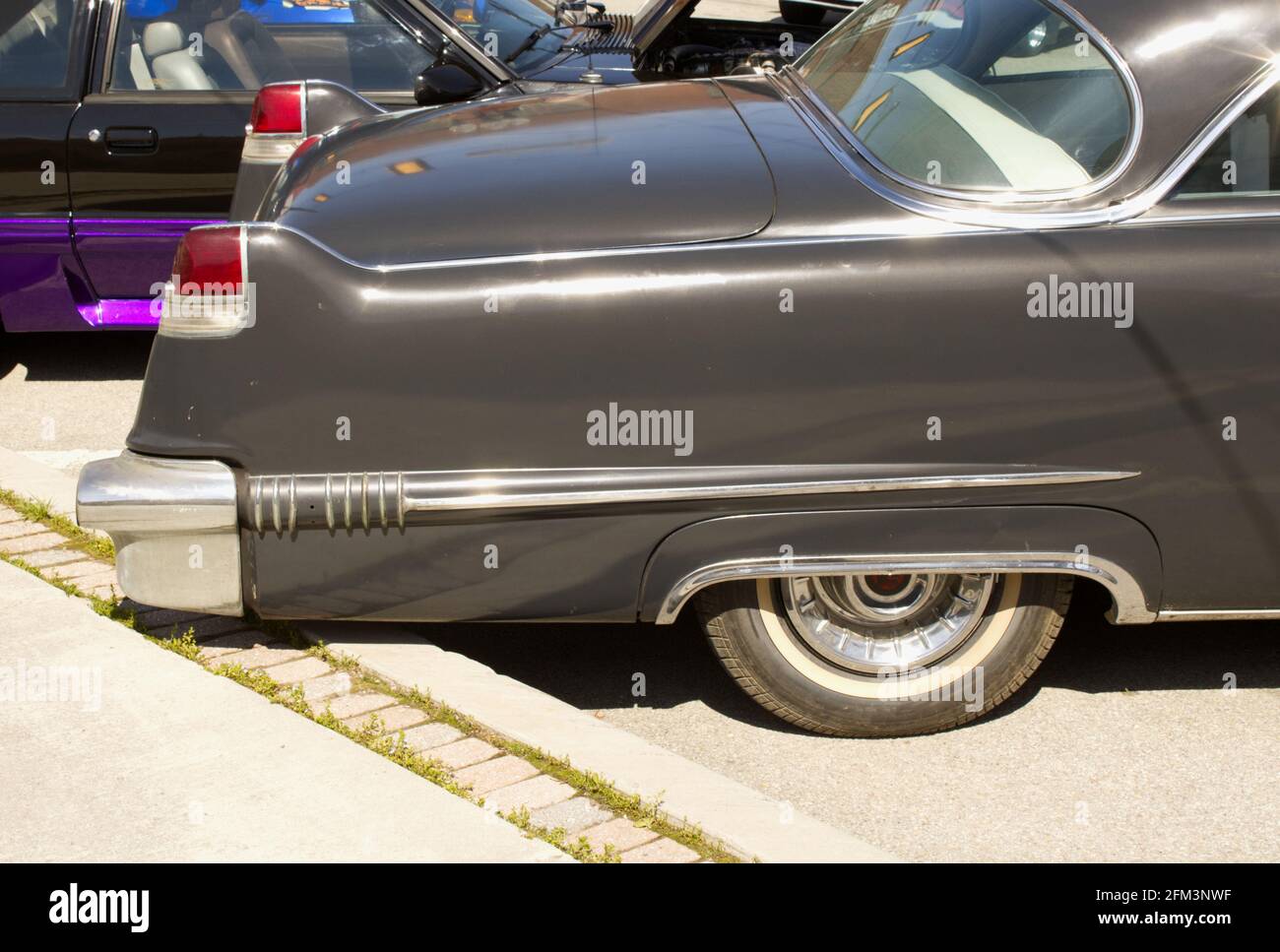 Un'enorme coda posteriore di una American Made Car degli anni '50 Foto Stock