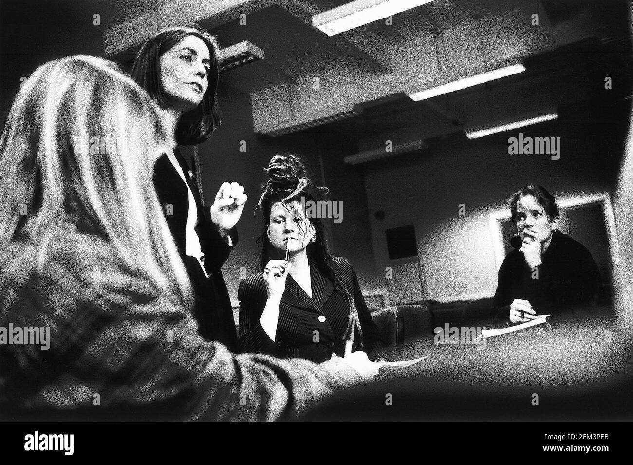 Shona MacArthur Student Tutor prende un gruppo di studio femminile a. Middlesex Universitydbase Foto Stock