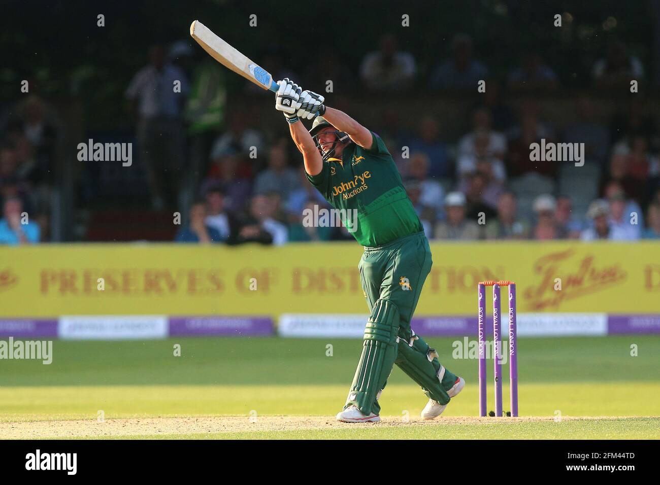 Steven Mullaney ha disputato sei corse per Notts durante Essex Eagles vs Notts Outlaws, Royal London One Day Cup semi-Final Cricket presso il Cloudfm County Ground Foto Stock
