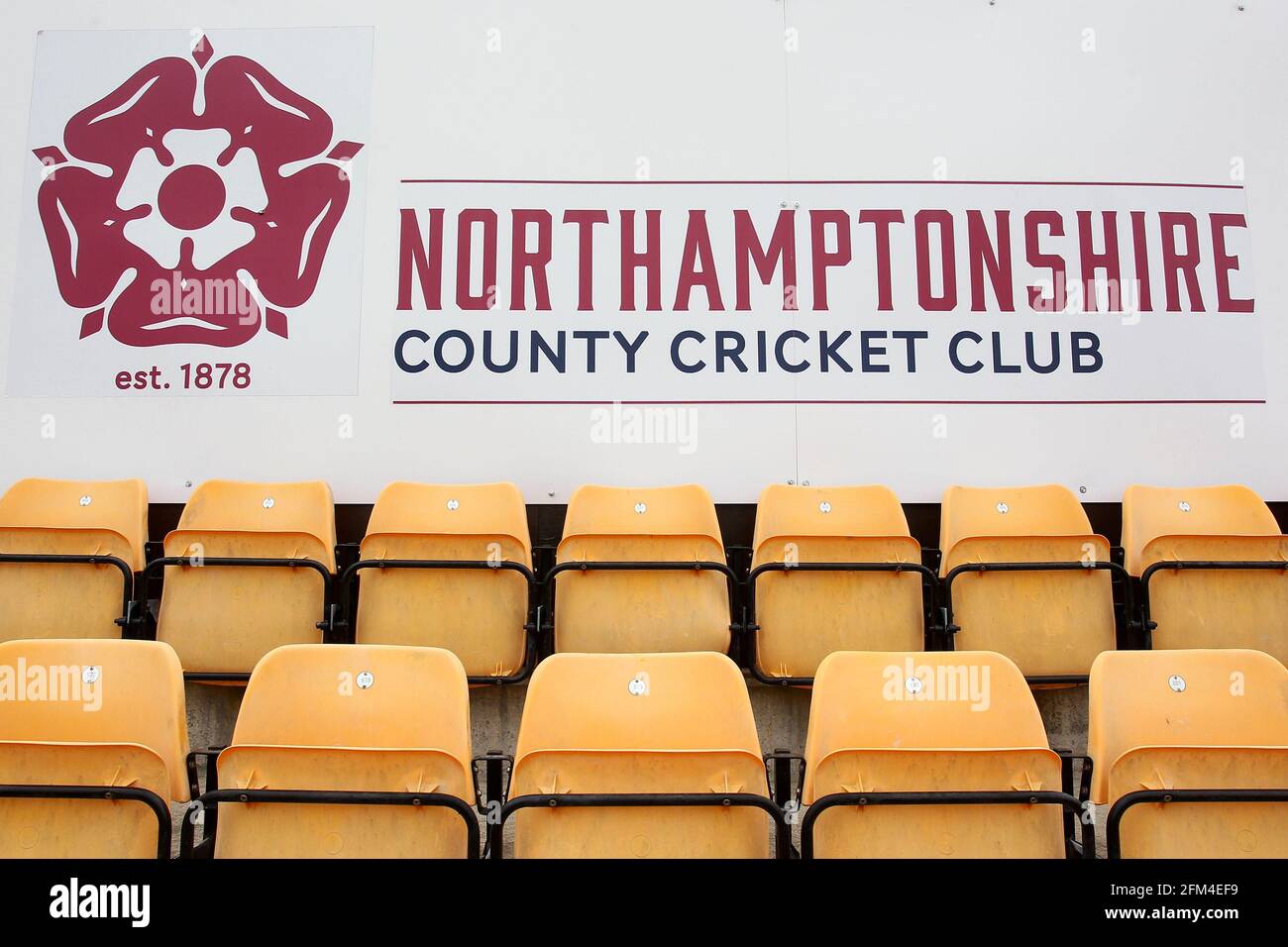 Northamptonshire County Cricket Club segnaletica davanti a Northamptonshire CCC vs Essex CCC, Specsaver County Championship Division 2 Cricket presso il Council Foto Stock