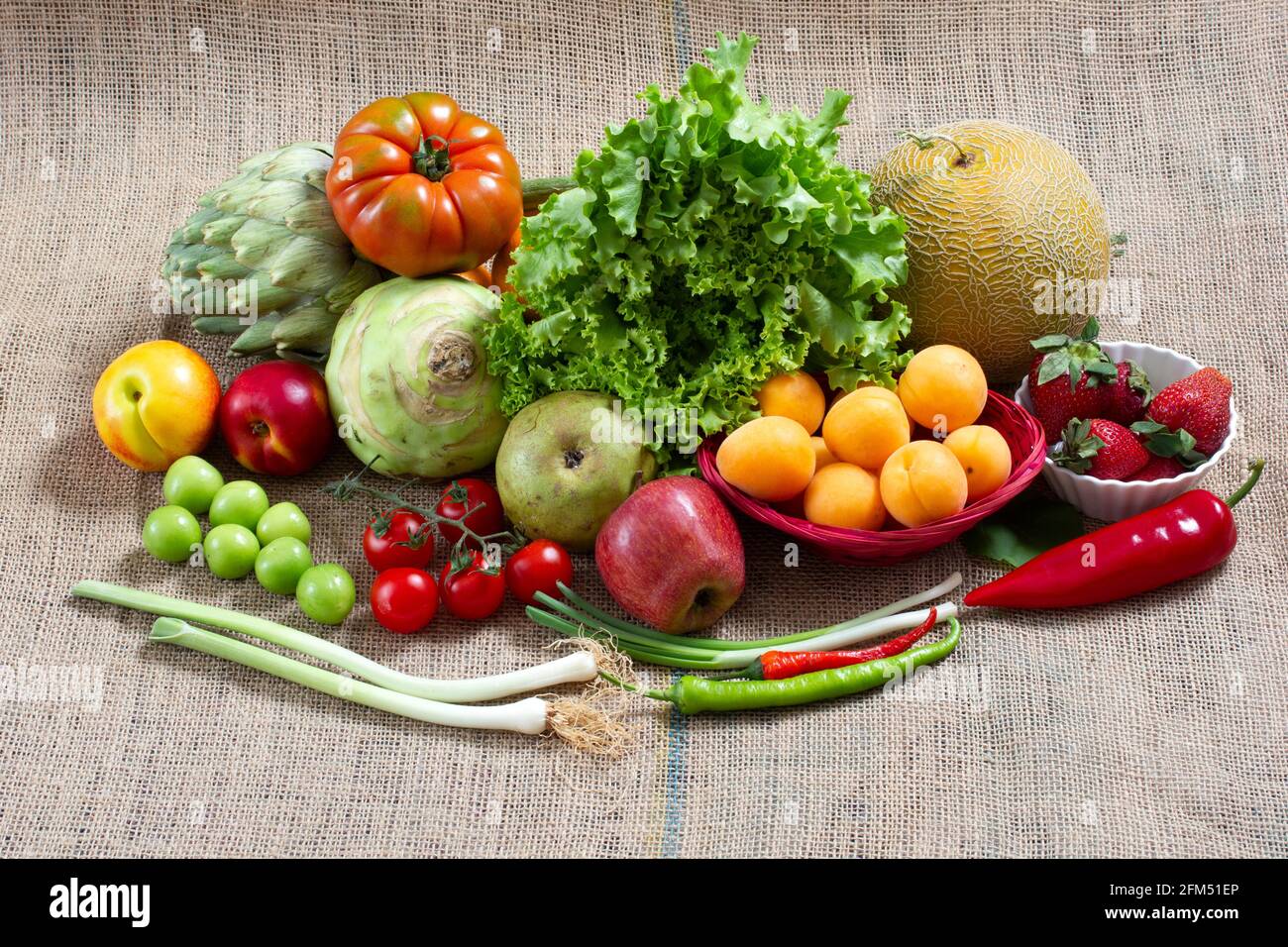 verdure fresche miste e frutta Foto Stock