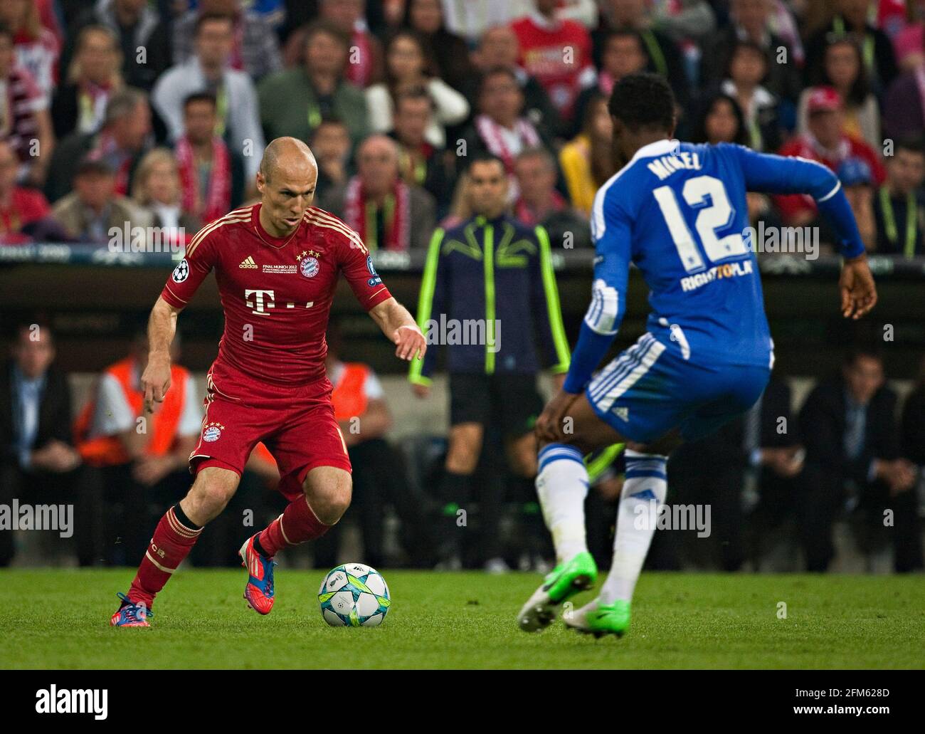 München 19.05.2012, Fußball Arjen Robben (FCB), John OBI Mikel (Londra) FC Bayern München - FC Chelsea London Copyright (nur für journalistische ZWEC Foto Stock