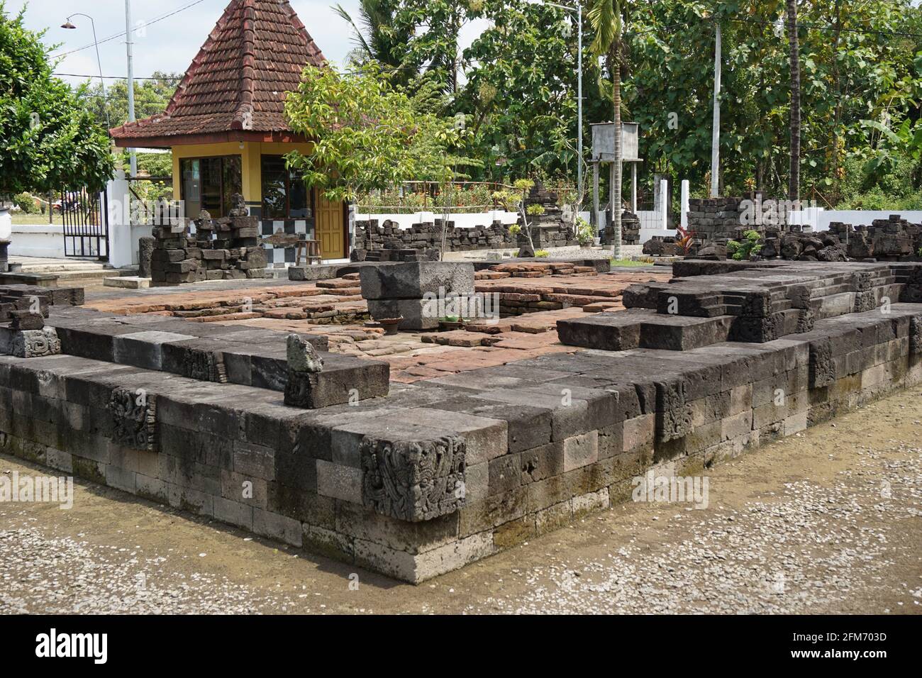 Simping pietra tempio rovine. Il Tempio di Simping è la tomba di Raden Wijaya, il re di Majapahit Foto Stock