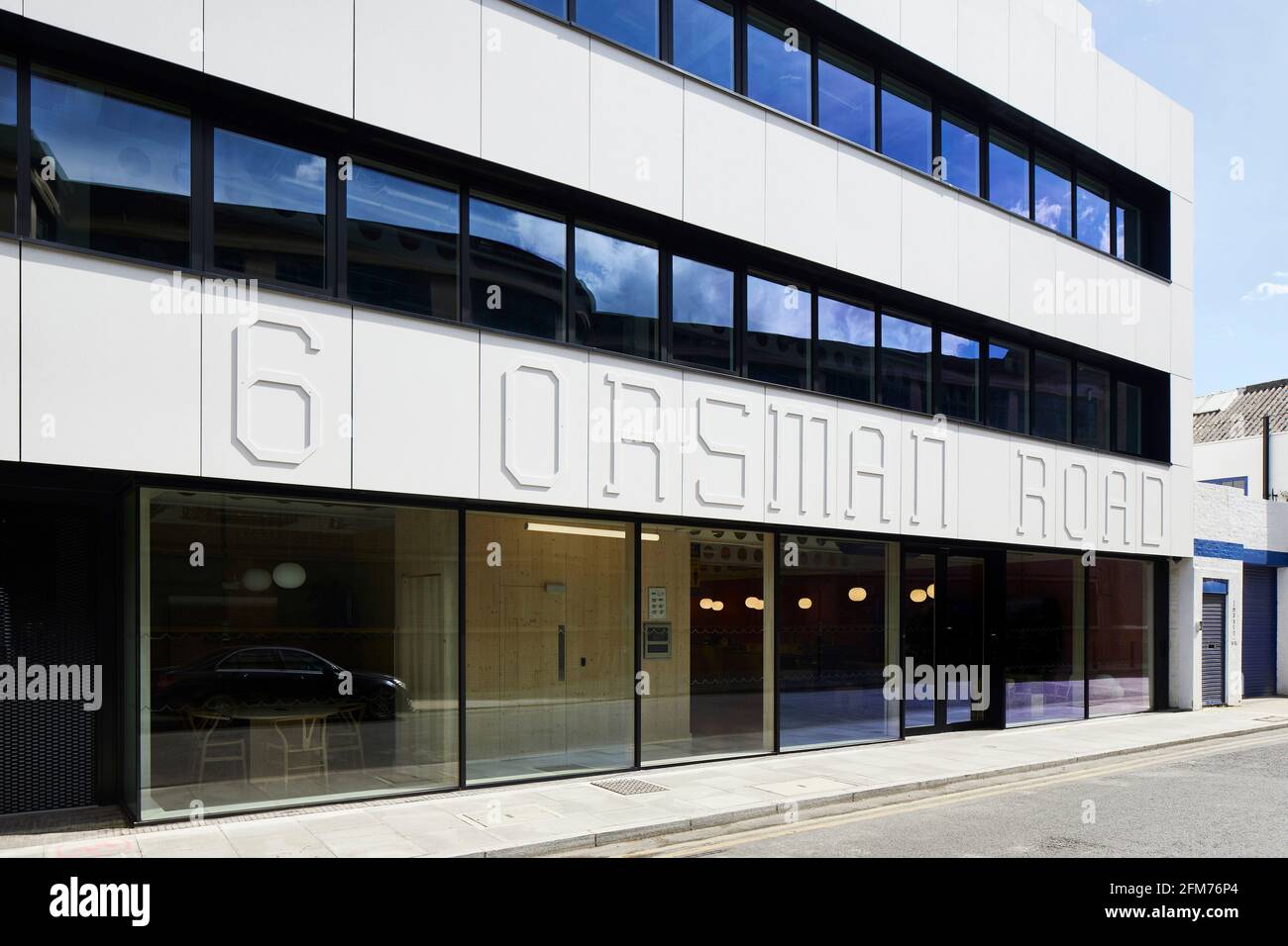 Facciata esterna. Story Orsman Road, Londra, Regno Unito. Architetto: Waugh Thistleton Architects, 2021. Foto Stock