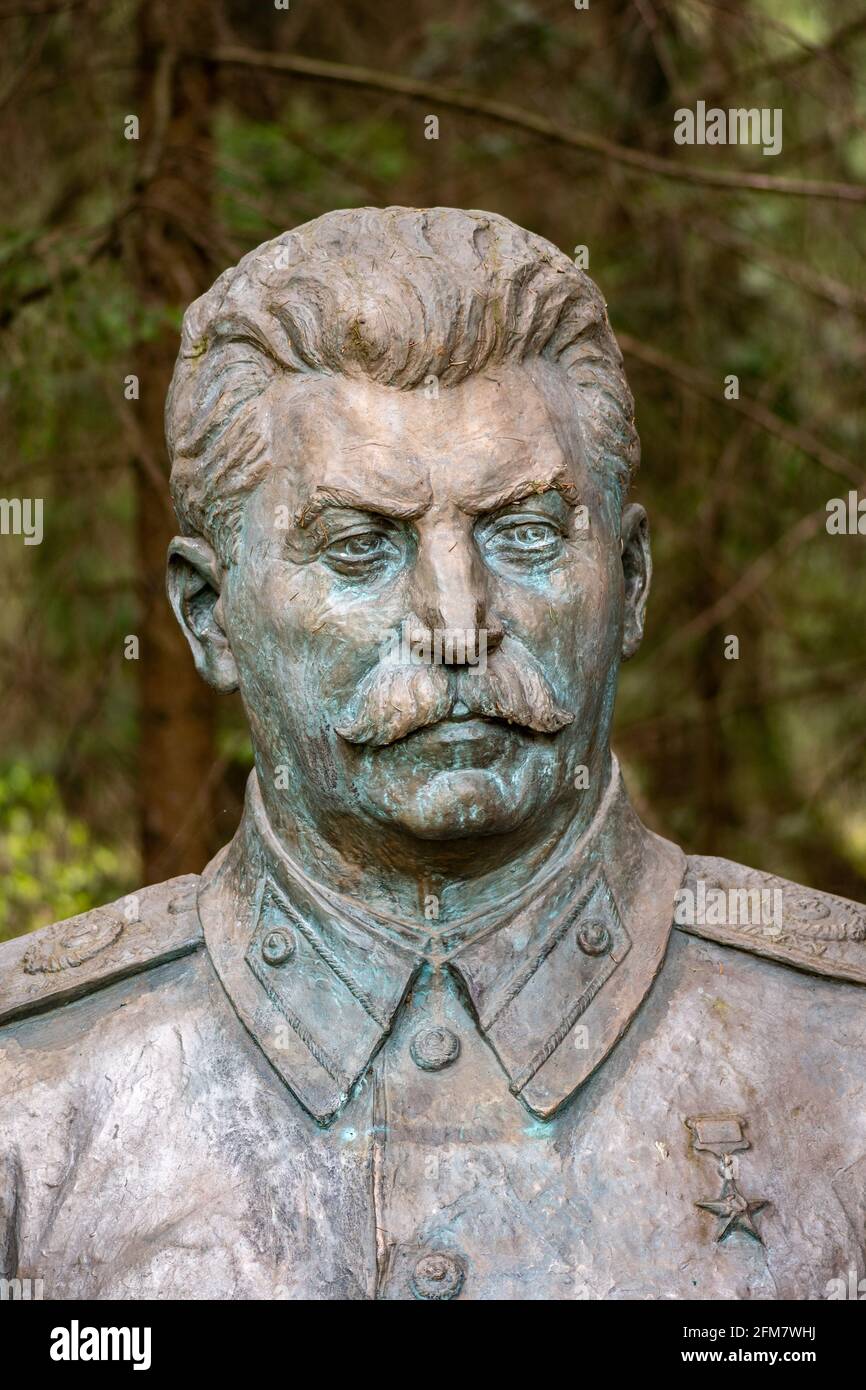 Stalin bronzo scultura busto, rivoluzionario russo, politico, e politico teorico, Segretario Generale del Partito Comunista dell'Unione Sovietica Foto Stock