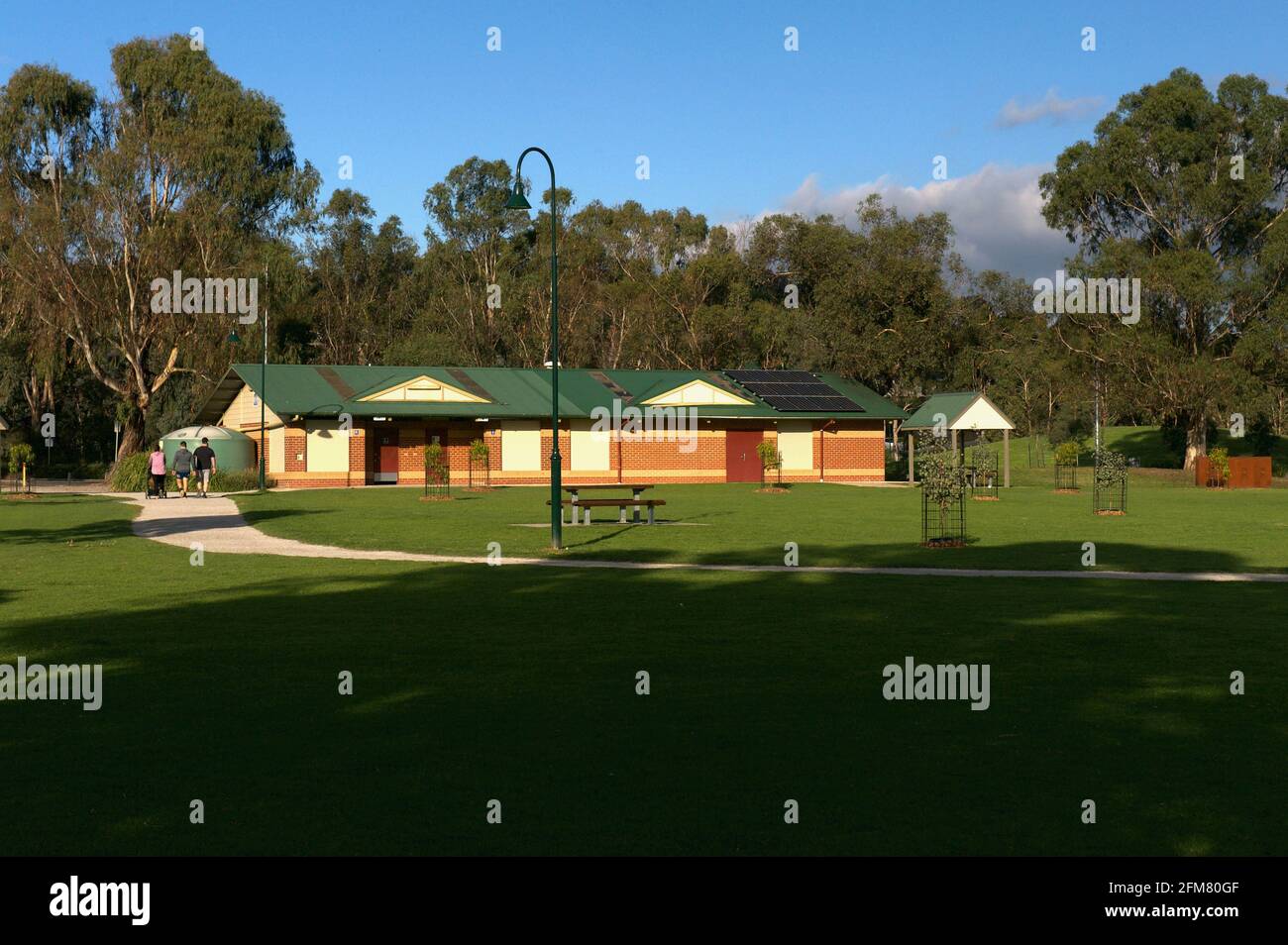 Servizi presso Lillydale Lake. Il lago prende il nome dalla Contea di Lillydale, con una doppia 'L', a differenza della città di Lilydale, con una sola 'L'. Foto Stock