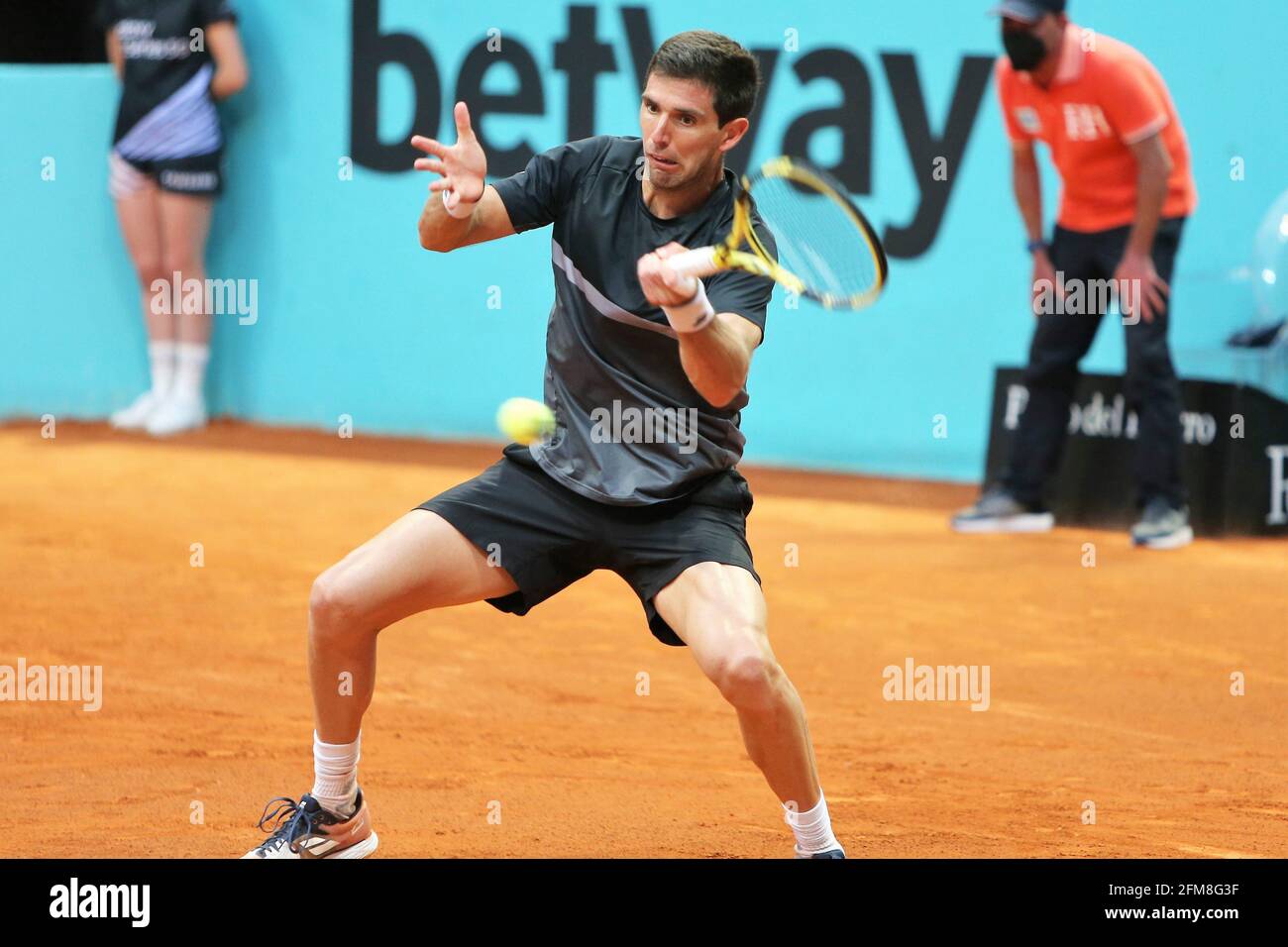 Madrid, Spagna. 06 maggio 2021. Federico Delbonis Argentina durante il Mutua Madrid Open 2021, Masters 1000 torneo di tennis il 6 maggio 2021 a la Caja Magica a Madrid, Spagna - Photo Laurent Lairys/DPPI/LiveMedia Credit: Independent Photo Agency/Alamy Live News Foto Stock