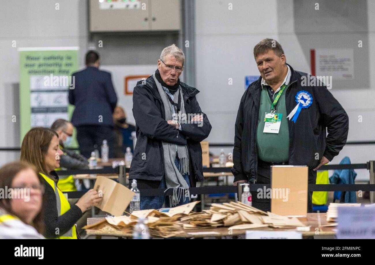 Edimburgo, Regno Unito. 07 maggio 2021 nella foto: Alba Party List Candidate, Kenny MacAskill MPL. Il conteggio per l'elezione del Parlamento scozzese 2021 Regione Lothian, che ha luogo al Royal Highland Centre a Edimburgo. Credit: Notizie dal vivo su Rich Dyson/Alamy Foto Stock