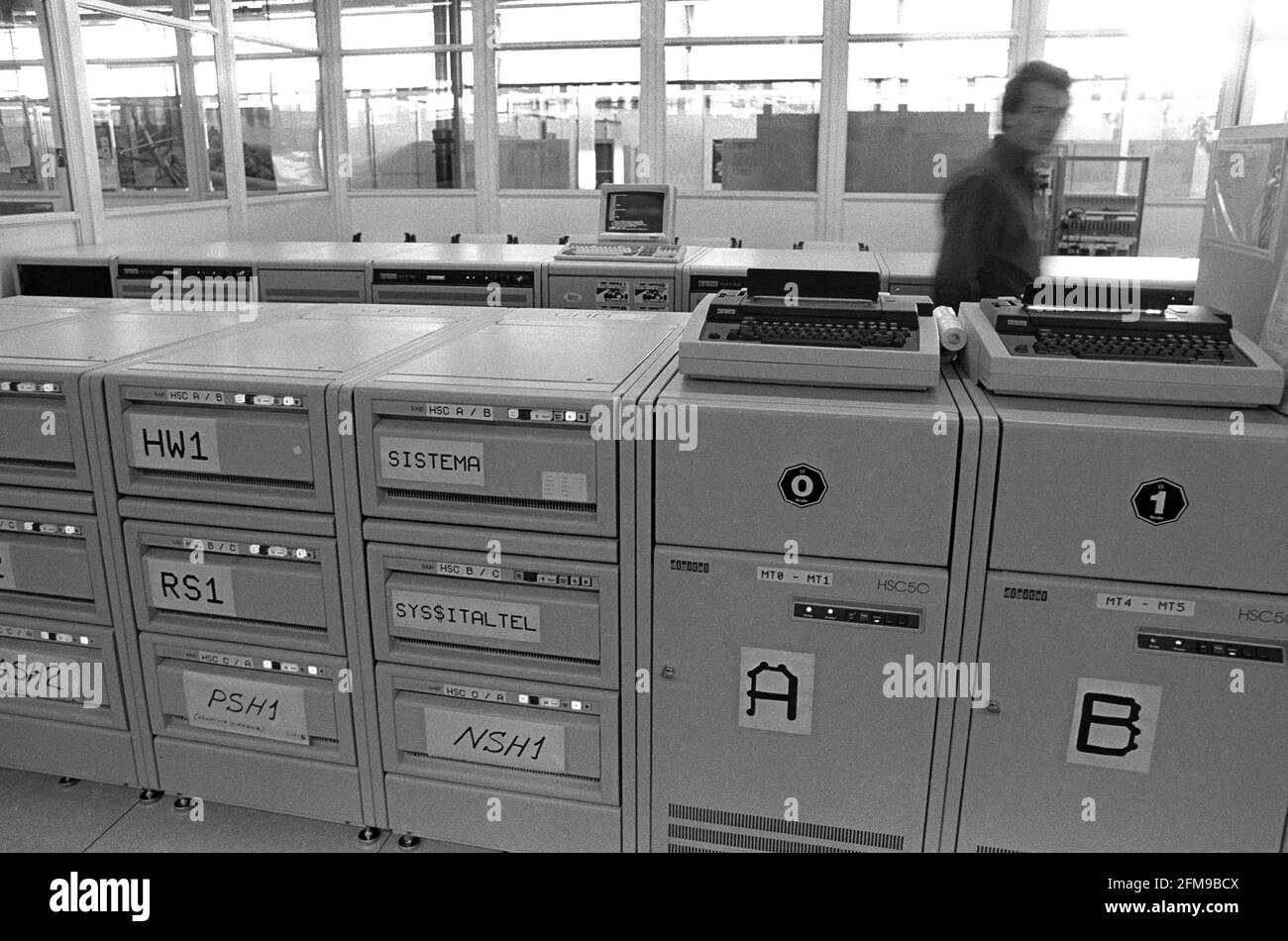 Milano (Italia), Centro computer Italtel a Castelletto di Settimo Milanese (febbraio 1987) Foto Stock