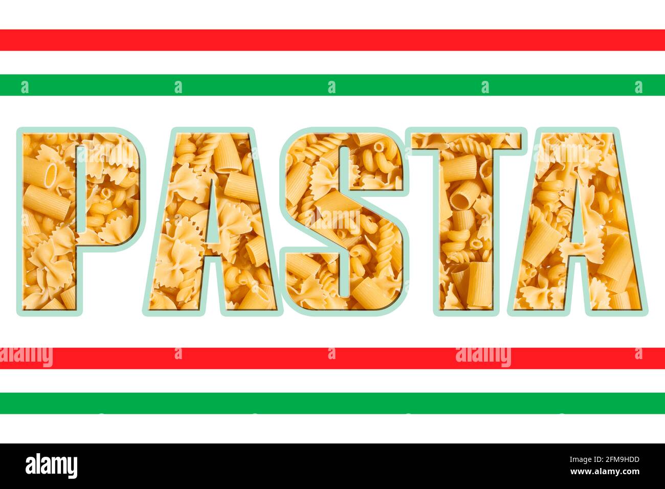 la parola pasta è scritta in caratteri di testo grandi e spessi in grassetto Con bandiera italiana strisce di cibo sfondo Foto Stock