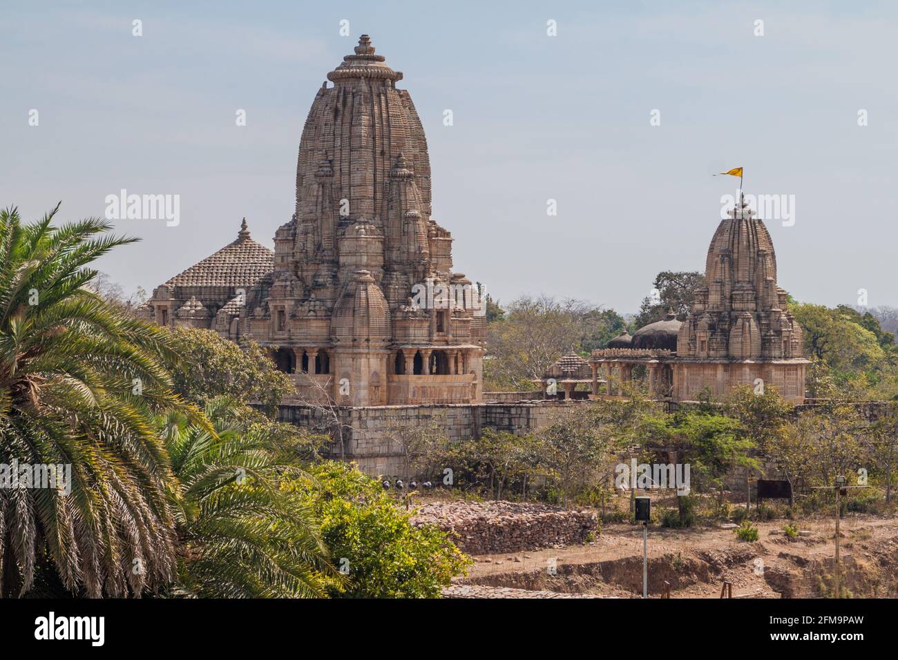 Templi di Kumbhshyam e Meera a Chittor Fort in Chittorgarh, stato del Rajasthan, India Foto Stock