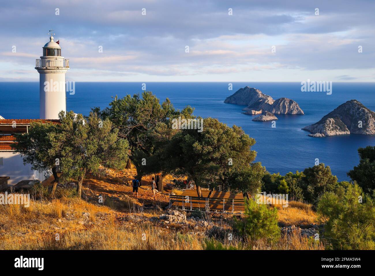 Faro di Gelidonya a Karaoz, Antalya, Turchia di fronte al Mar Mediterraneo e tre isole sulla Via Licia, Paesaggio, Seafape, Copy Space. Foto Stock