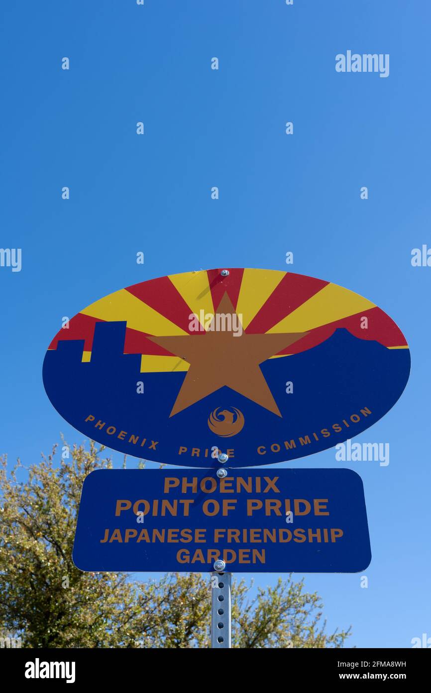 Phoenix, AZ - 20 marzo 2021: Simbolo Phoenix Point of Pride al Japanese Friendship Garden. I Phoenix Point of Pride sono 33 punti di riferimento e attrazioni Foto Stock