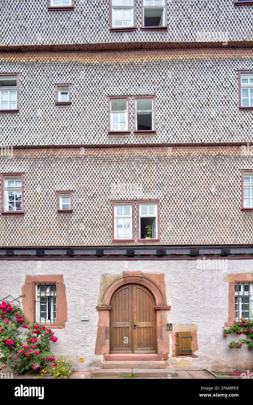Benderhaus, casa a graticcio, porta anteriore, ingresso, facciata casa, Estate, Schlitz, Vogelbergskreis, Hesssen, Germania, Europa Foto Stock