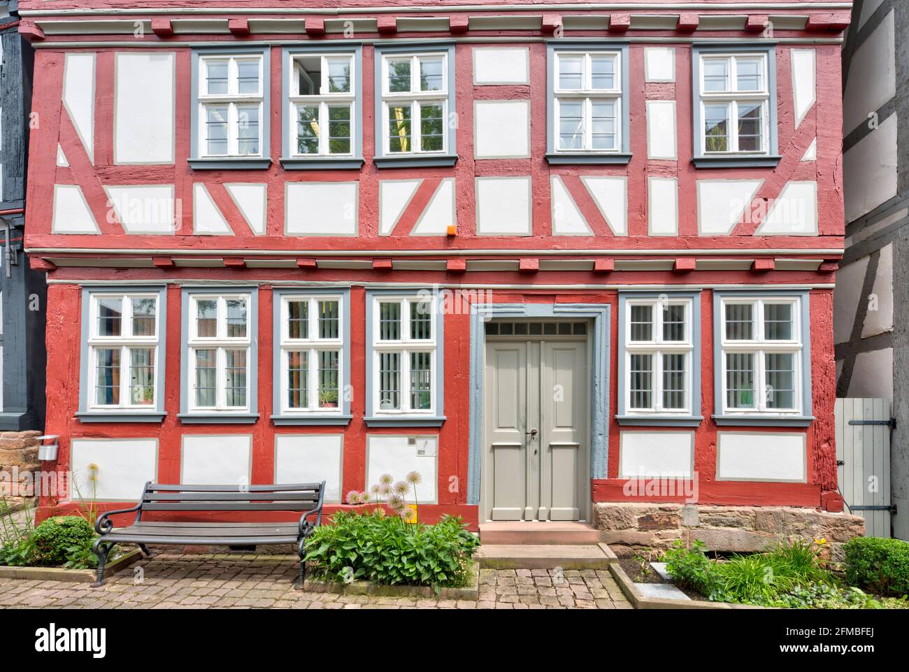 Municipio, casa a graticcio, porta anteriore, ingresso, facciata casa, Estate, Schlitz, Vogelbergskreis, Hesssen, Germania, Europa Foto Stock