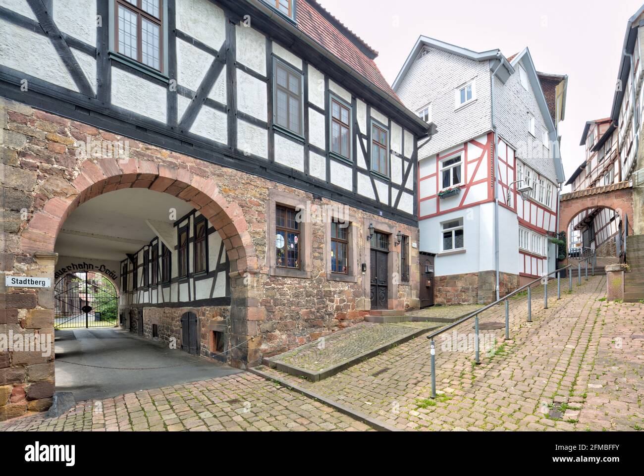 Stadtberg, vista città, quartiere, casa a graticcio, facciata della casa, Estate, Schlitz, Vogelbergskreis, Hesssen, Germania, Europa Foto Stock