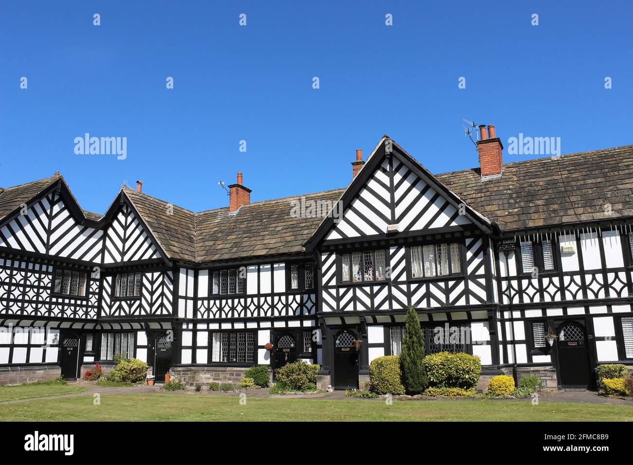 Mock Tudor architettura in Port Sunlight Model Village, Wirral, Regno Unito Foto Stock
