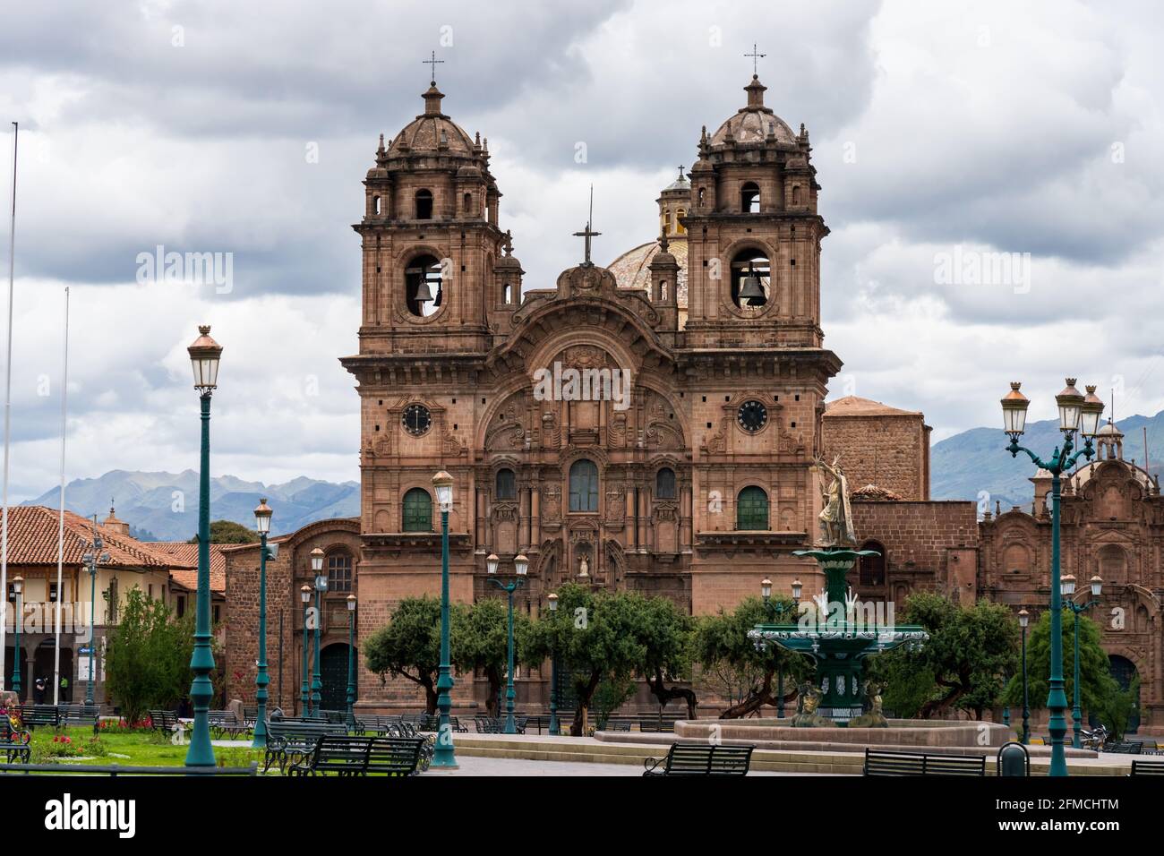 La cattedrale di Cusco è un sito patrimonio dell'umanità dell'UNESCO Foto Stock
