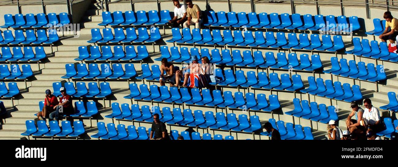 GIOCHI OLIMPICI AD ATENE 2004. 16/8/2004 DURANTE LA PARTITA FEDERER AL CENTRO DI TENNIS IMMAGINE DAVID ASHDOWN.GIOCHI OLIMPICI ATHENS 2004 Foto Stock
