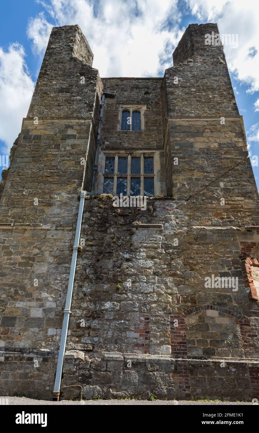 Le rovine di Cowdray House, Midhurst, West Sussex, Regno Unito Foto Stock