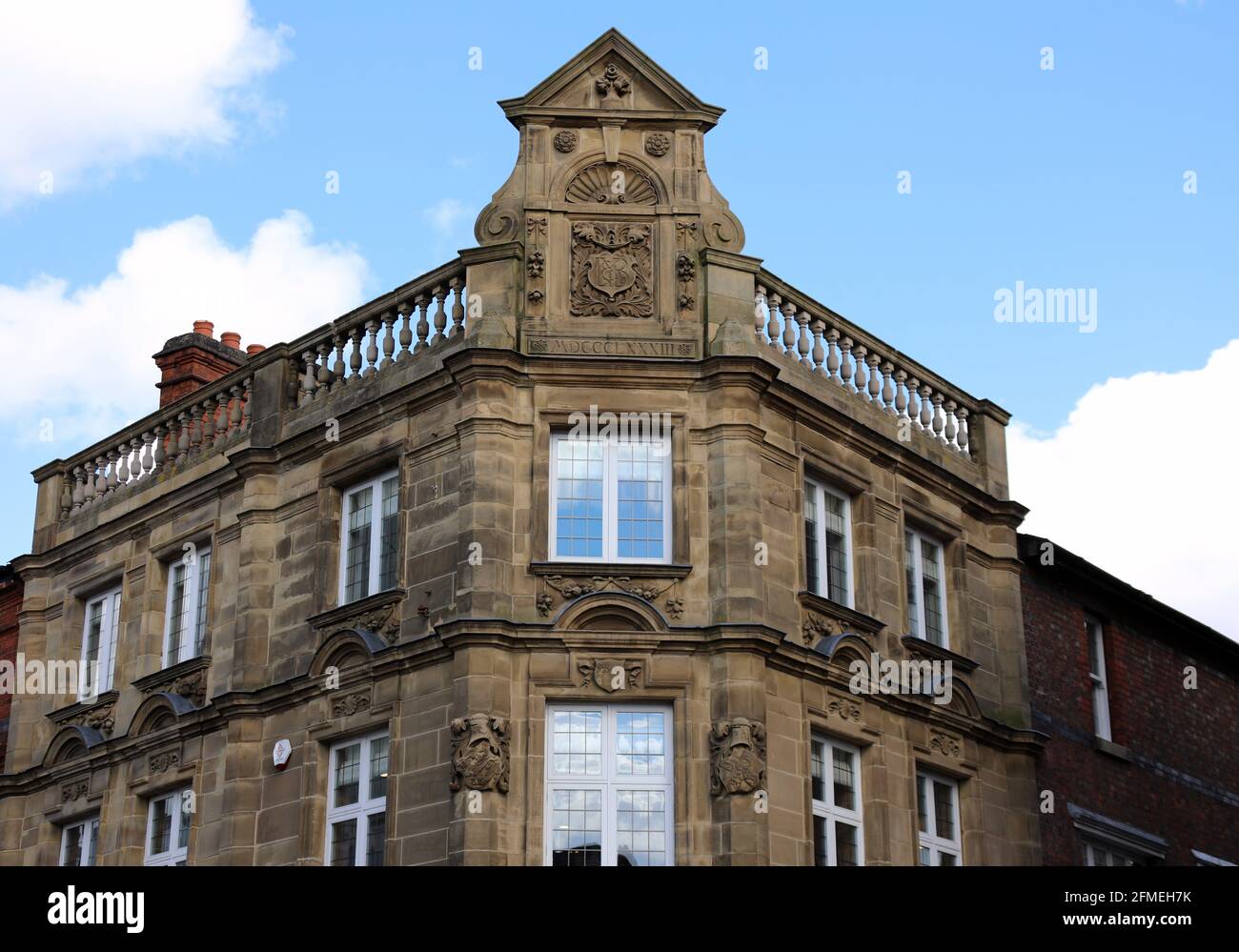 Epoca vittoriana ex edificio della banca datato 1883 ad Altrincham in Greater Manchester Foto Stock