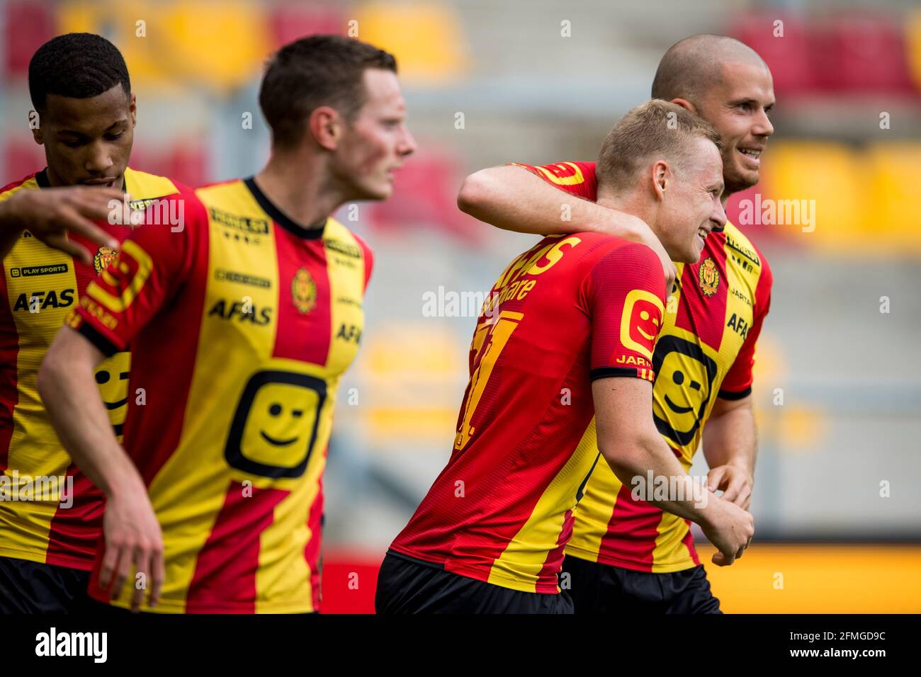 Nikola Storm di Mechelen e Geoffrey Haireman di Mechelen festeggiano dopo aver segnato durante una partita di calcio tra KV Mechelen e KV Oostende, domenica 0 Foto Stock