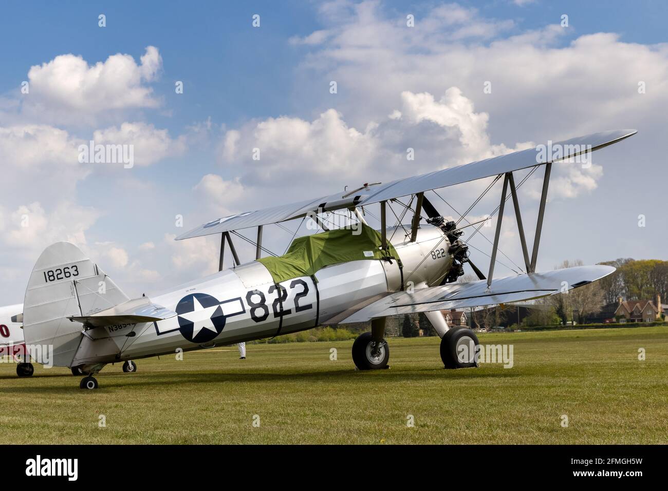 Stearman (Boeing) modello 75 biplano all'Aerodromo Old Warden Foto Stock