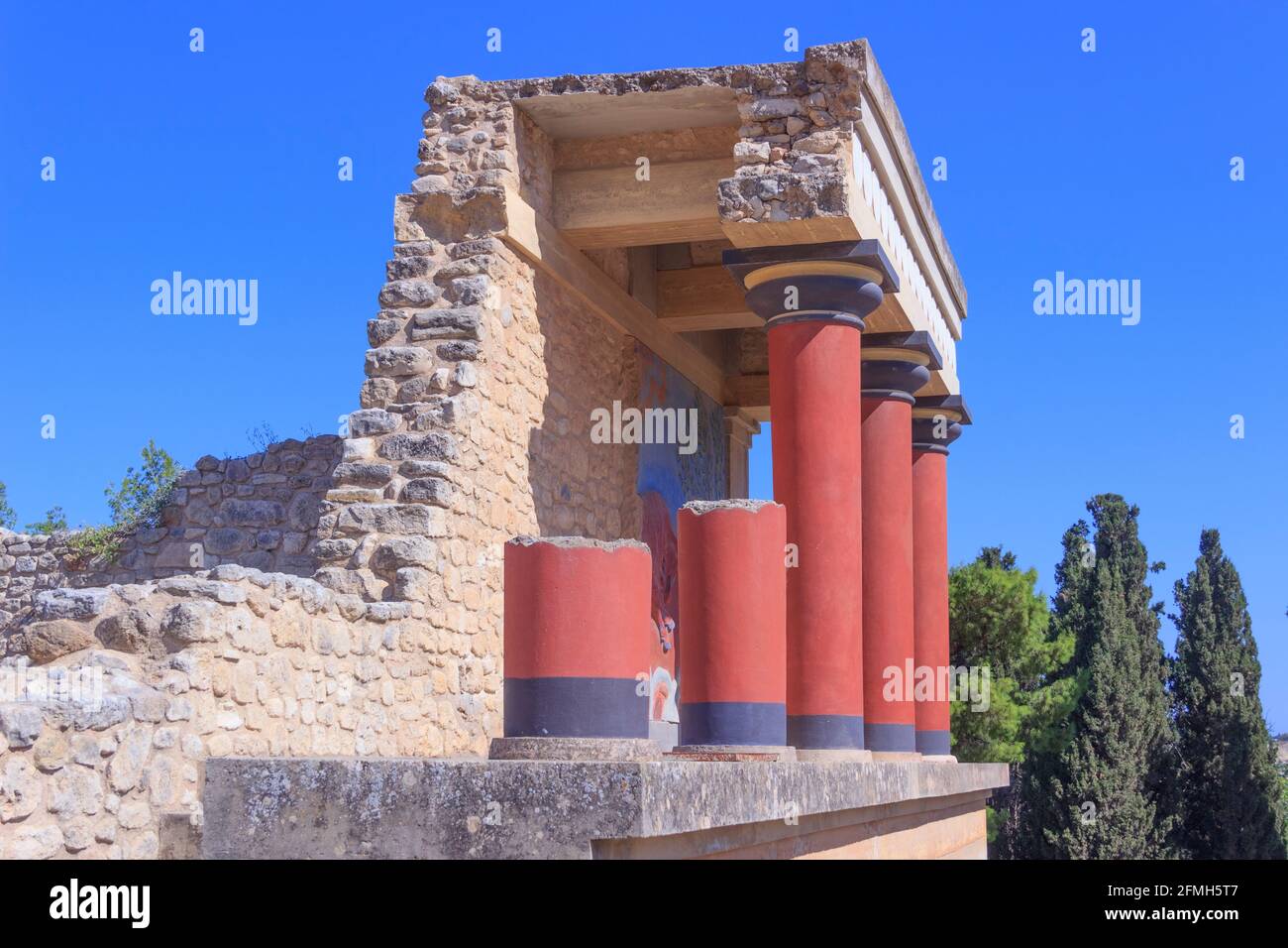 Palazzo Cnosso: È il più grande sito archeologico dell'età del bronzo a Creta (Grecia), centro cerimoniale e politico della civiltà minoica. Foto Stock