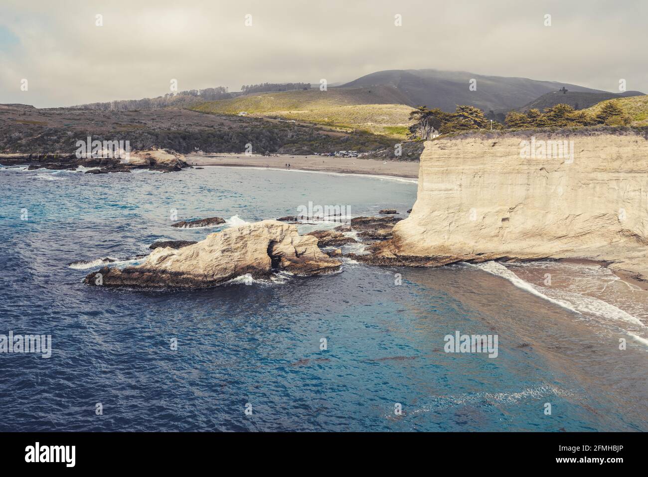 Spettacolari scogliere e cime oceaniche con ampie vedute, il Parco Statale Montana de Oro, Los Osos, la costa della California Foto Stock