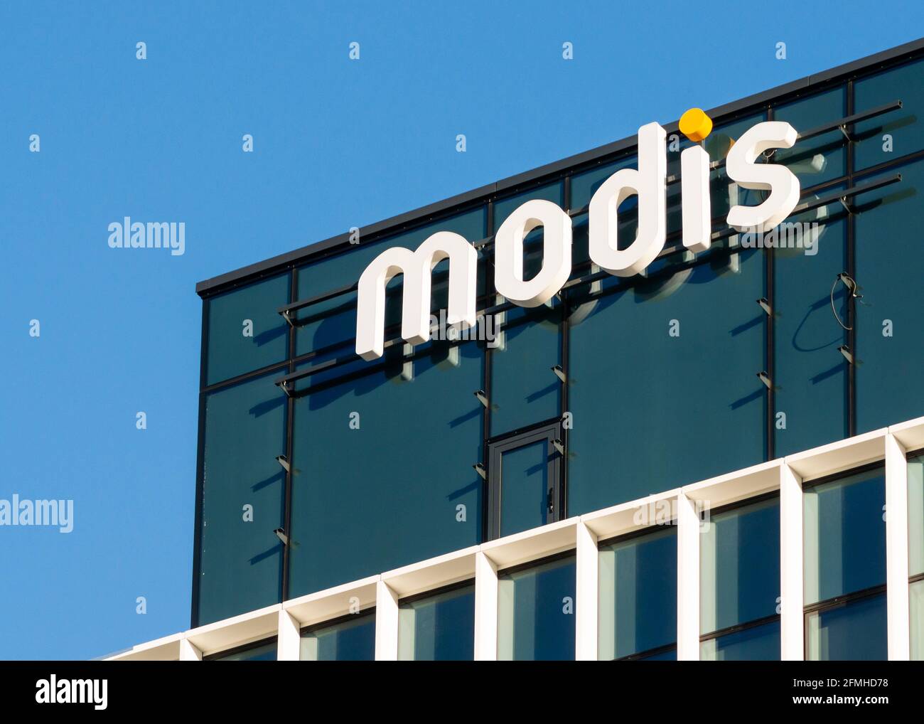 Logo MODIS nell'edificio degli uffici del Sofia Business Park, Sofia, Bulgaria Foto Stock