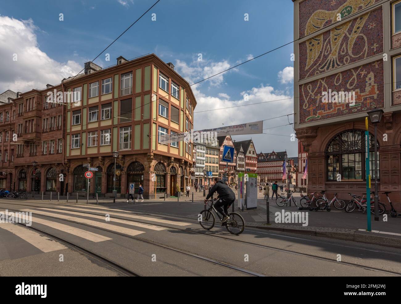 Vista sul centro storico di Römerberg, nella città di Francoforte, Germania Foto Stock