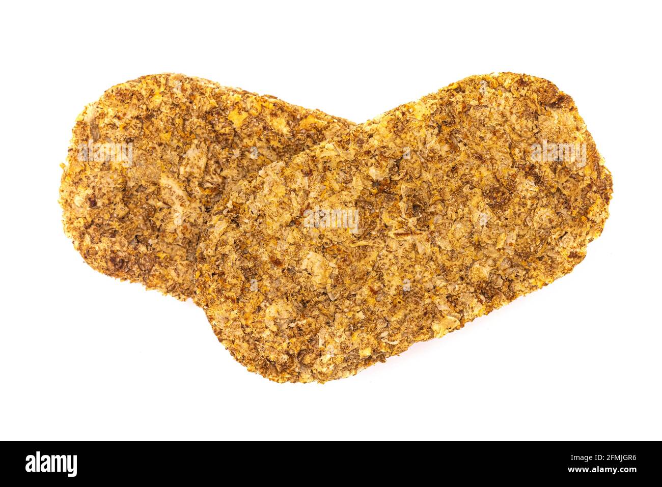 Biscotti interi per la colazione di grano isolati su sfondo bianco. Foto Stock