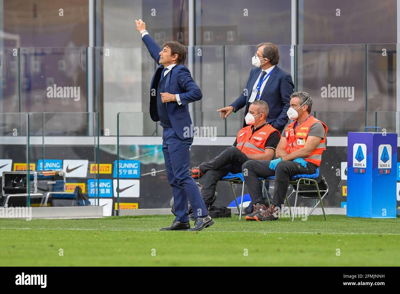 Milano, Italia. 8 maggio 2021. Il manager Antonio Conte di Inter Milan ha visto nella Serie UNA partita tra Inter e Sampdoria a Giuseppe Meazza di Milano. (Foto: Gonzales Photo - Tommaso Fimiano). Foto Stock