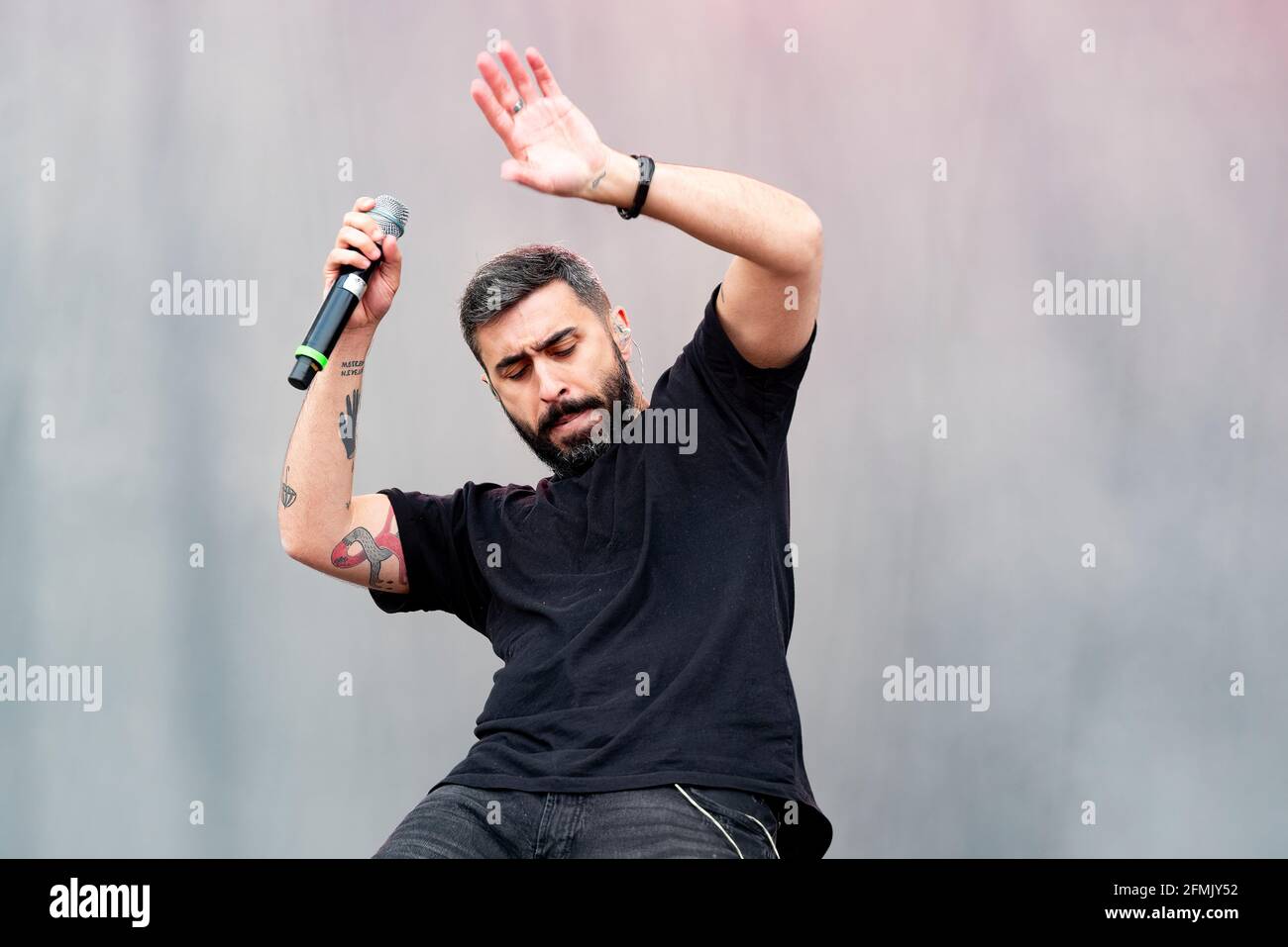 David Martinez Alvarez suona sul palco durante il concerto di Nits al Carme presso l'Auditorio Marina sur di la Marina de Valencia. (Foto di Xisco Navarro / SOPA Images/Sipa USA) Foto Stock