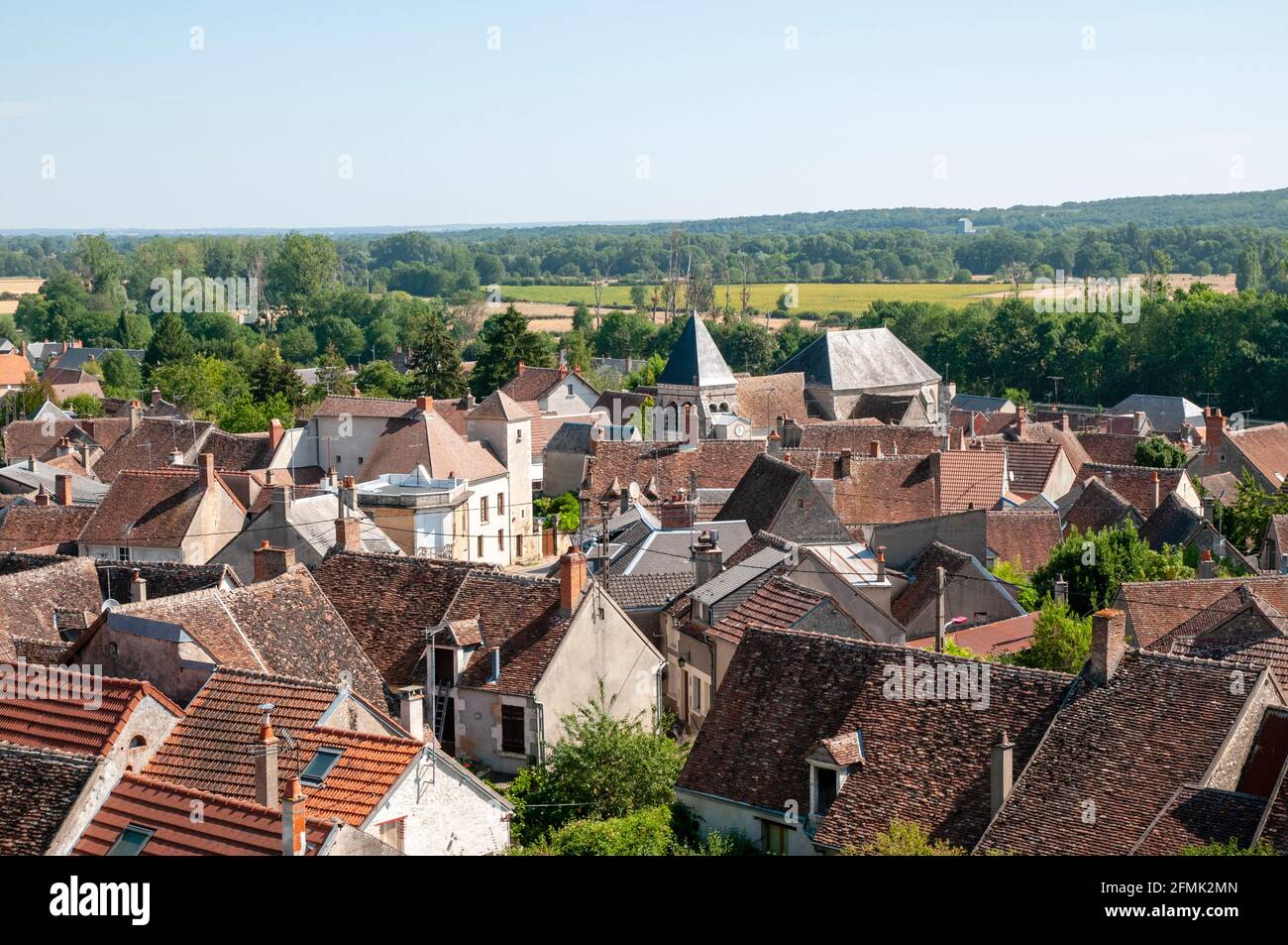 Vista del pittoresco villaggio di Menetreol-sous-Sancerre, Cher (18), regione Centre-Val de Loire, Francia Foto Stock
