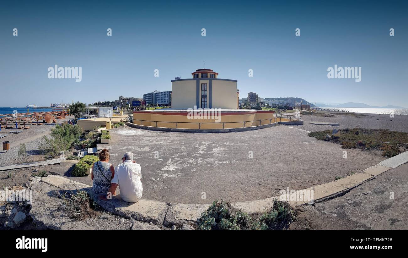 Vista panoramica dell'acquario di Rodi dalla punta settentrionale dell'isola. Girato con la galassia samsung S8. Foto Stock