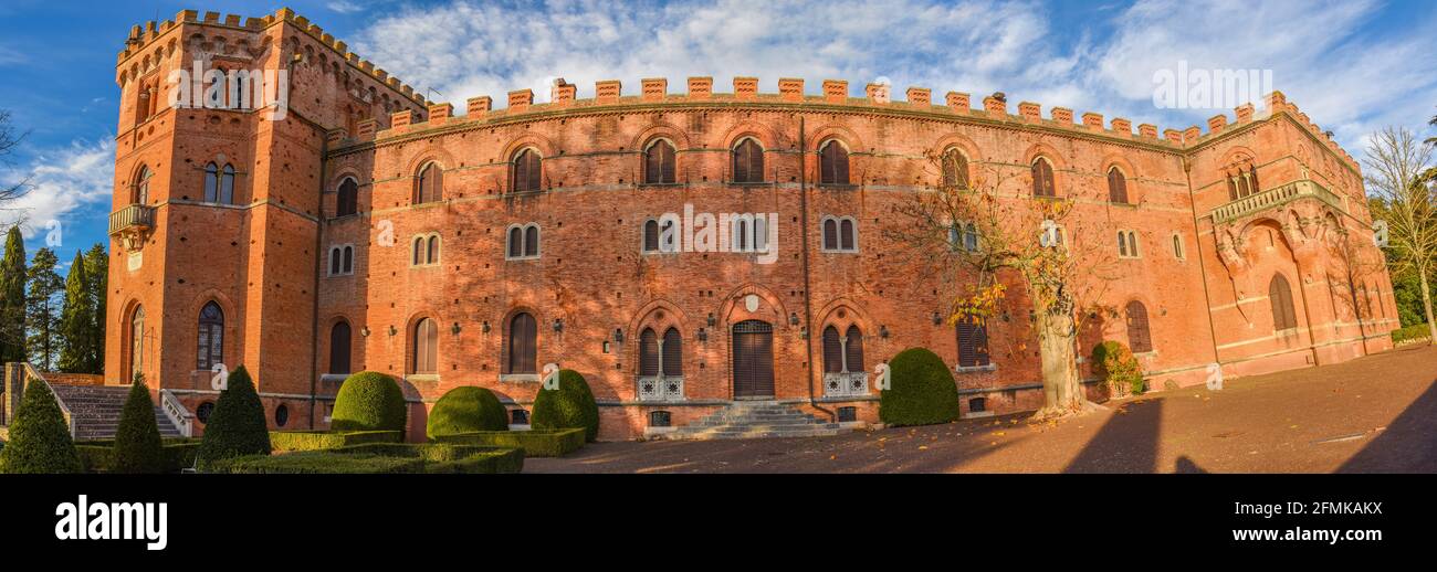 Vista totale del Castello di Brolio in Chianti Foto Stock
