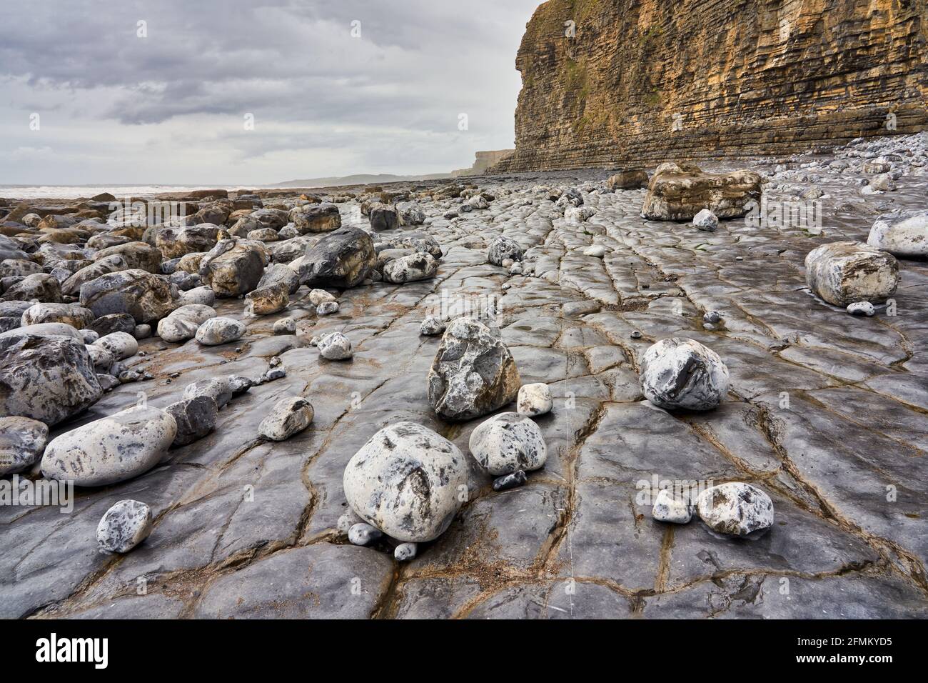 Spiaggia di Monknash sulla costa di Glamorgan, Galles del Sud Foto Stock