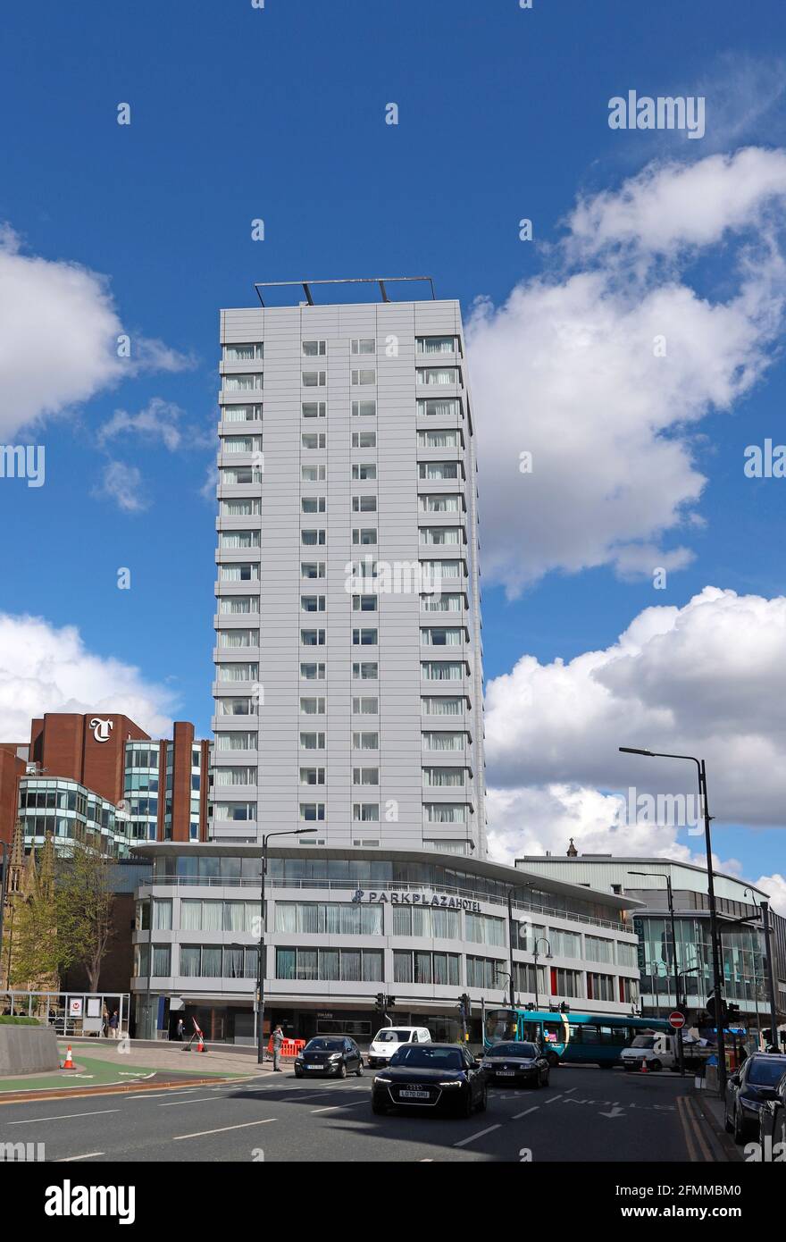 Park Plaza Hotel, a Leeds, Yorkshire. Un hotel a 4 stelle, recentemente rinnovato. Un edificio degli anni '70 Foto Stock