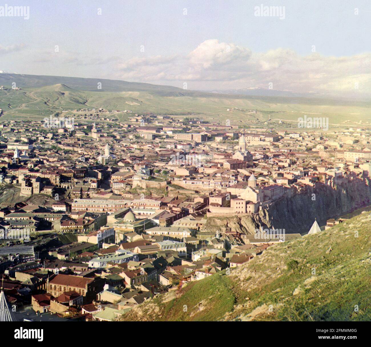 Vista di Tiflis dalla montagna Botanica, circa 1910 Foto Stock