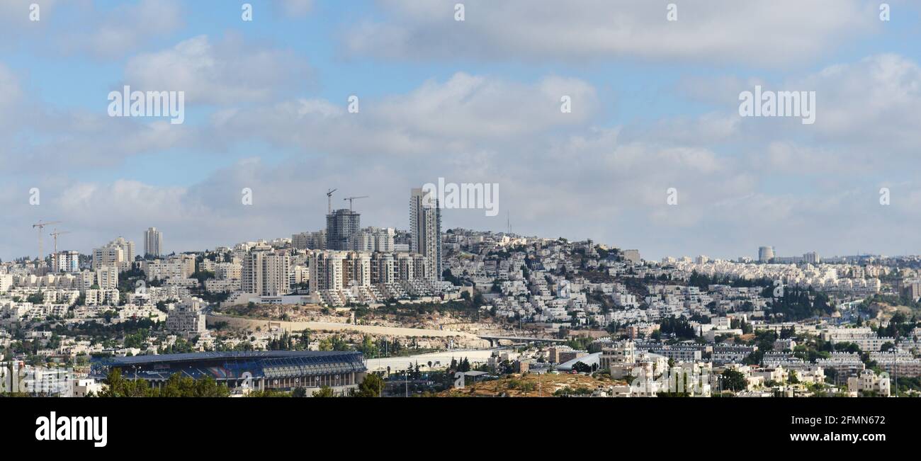 Una vista del complesso residenziale Holyland nella parte ovest di Gerusalemme. Foto Stock