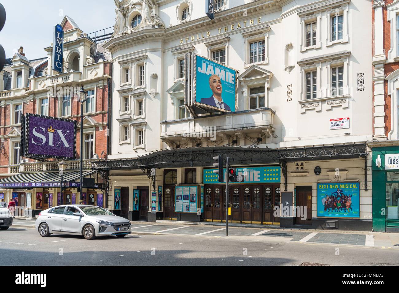 Esterno dell'Apollo Theatre, un teatro del West End di grado II su Shaftesbury Avenue. Londra, Inghilterra, Regno Unito Foto Stock