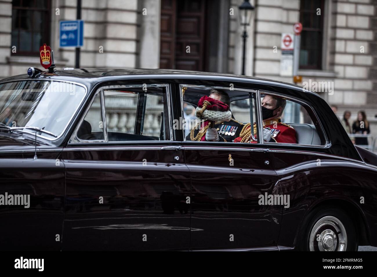 Apertura di Stato del Parlamento, alla presenza di sua Royal Majesty Queen Elizabeth II, Whitehall, Londra Centrale, Inghilterra, Regno Unito Foto Stock