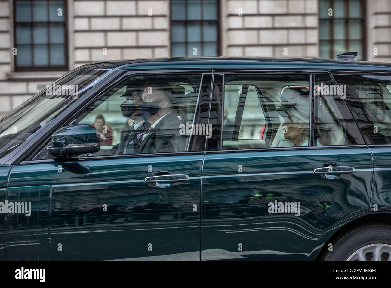 Apertura di Stato del Parlamento, alla presenza di sua Royal Majesty Queen Elizabeth II, Whitehall, Londra Centrale, Inghilterra, Regno Unito Foto Stock