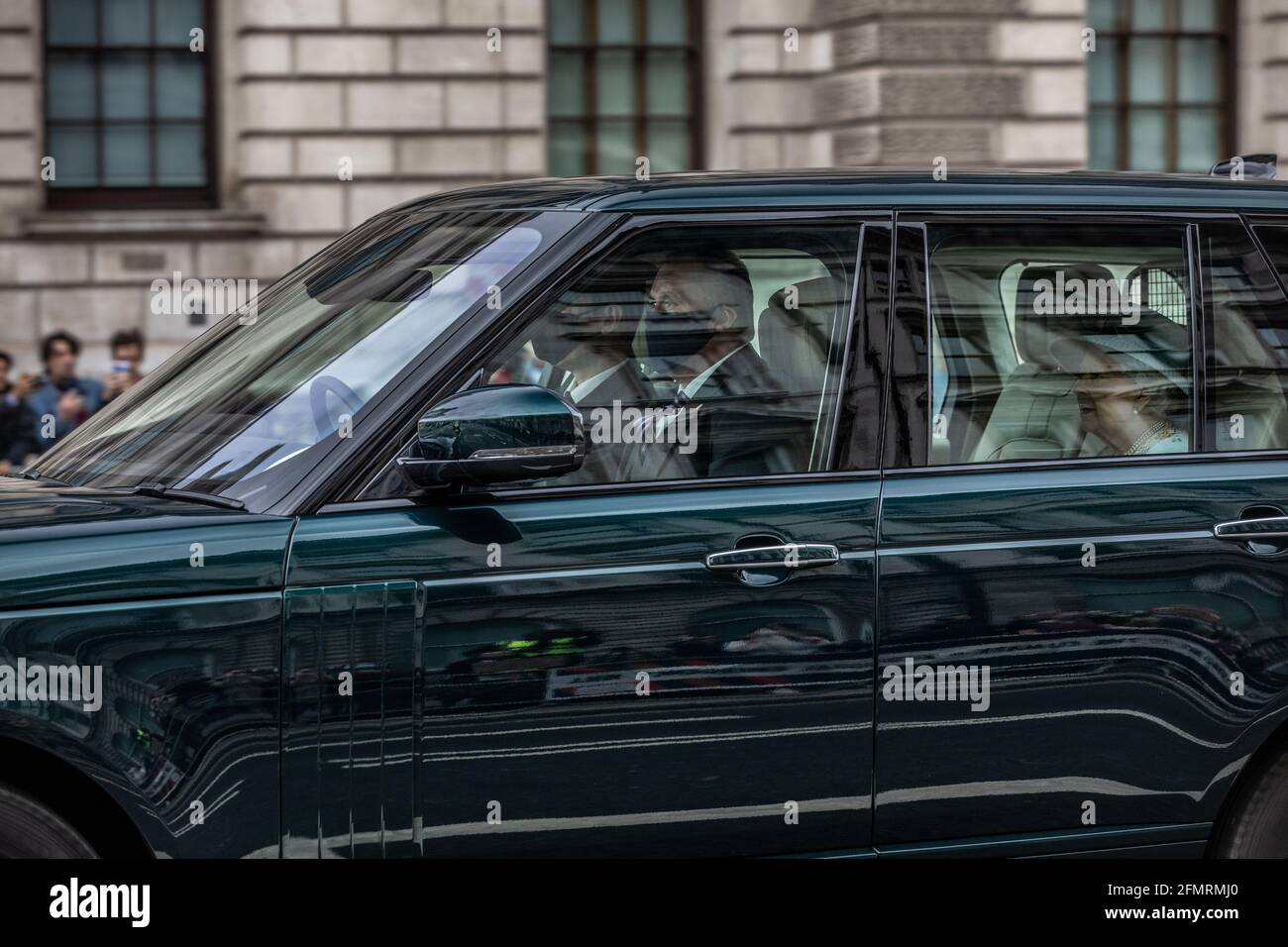 Apertura di Stato del Parlamento, alla presenza di sua Royal Majesty Queen Elizabeth II, Whitehall, Londra Centrale, Inghilterra, Regno Unito Foto Stock