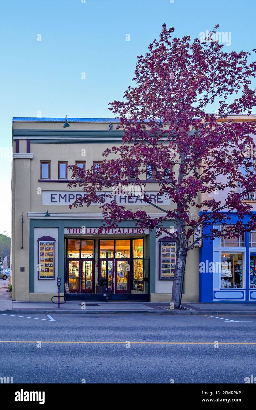 The Lloyd Gallery, ex Empress Theatre, Front Street, Penticton, British Columbia, Canada Foto Stock