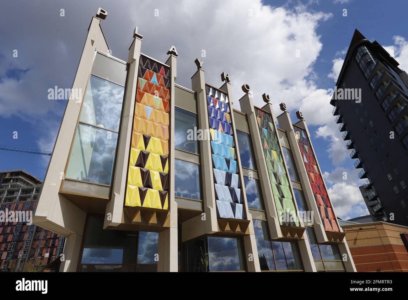 Esterno della Leeds Playhouse, Leeds, Yorkshire, precedentemente West Yorkshire Playhouse. Foto Stock