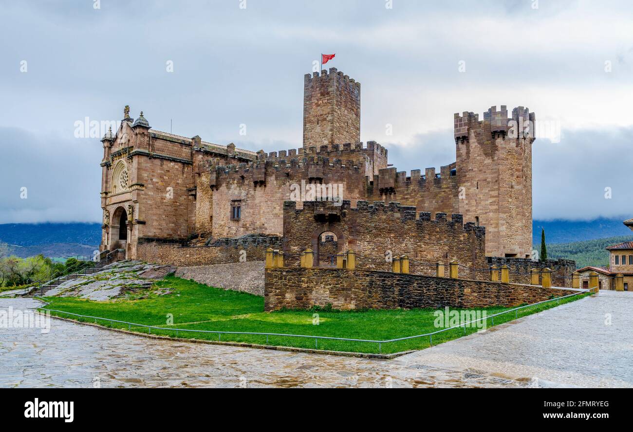 Castello di Xavier costruito nel 10 ° secolo è una delle principali icone rimanenti del Kigdom di Navarra e casa ex casa di San Francesco Saverio. Foto Stock