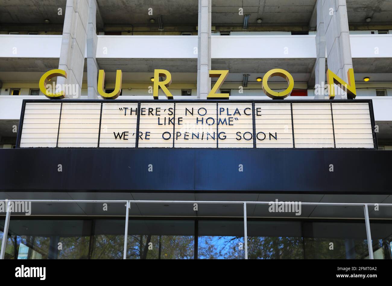 I cinema in Inghilterra riaprirono il 17 maggio, sotto la prossima fase del programma di allentamento delle restrizioni del coronavirus, Regno Unito Foto Stock